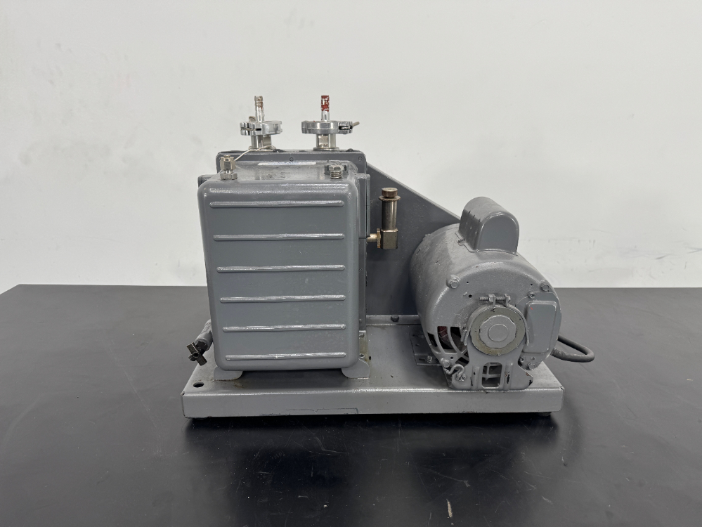 Image of Welch Chemstar Vacuum Pump